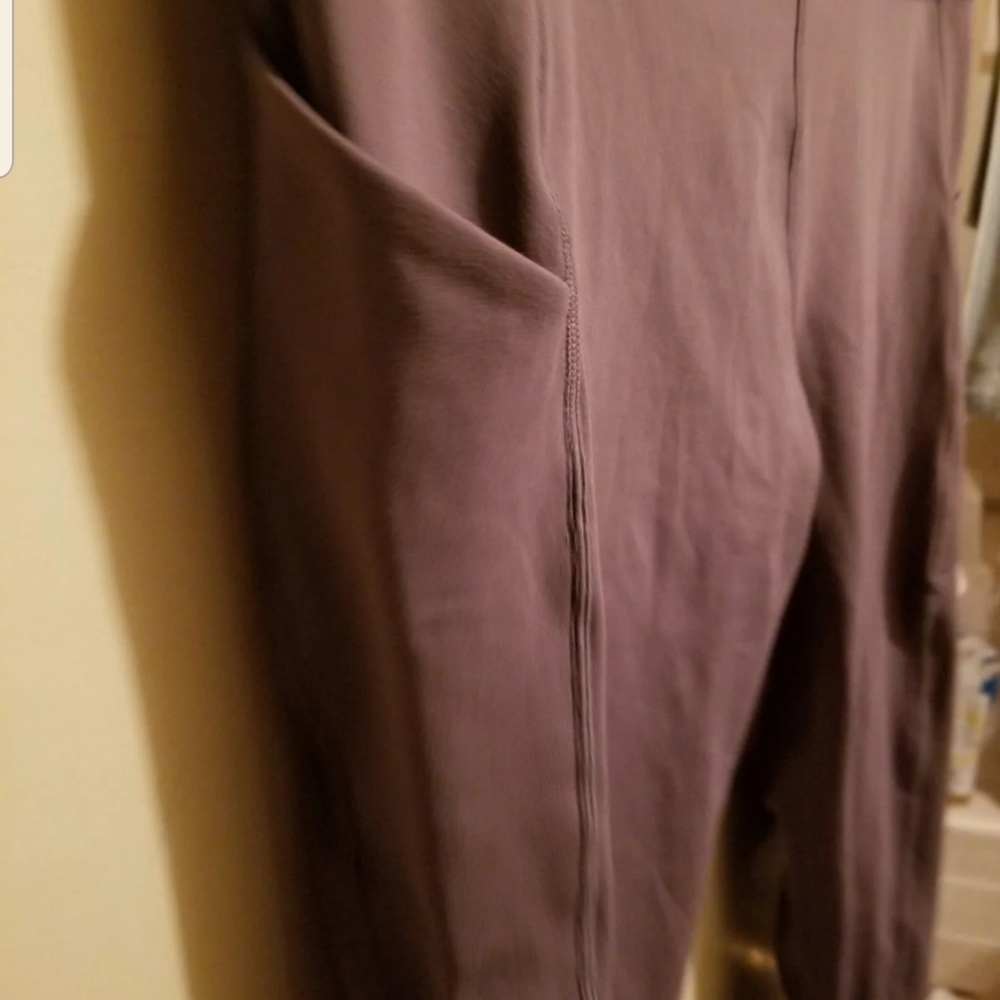 Fabletics workout pants - Picture 6 of 9